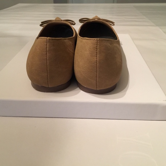 Miss Me Bow Tie Brown Tan Pointy Toe Ballet Flats - Picture 4 of 4